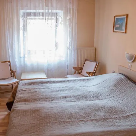 Apartma Pri Kajzarju Apartment Ratece