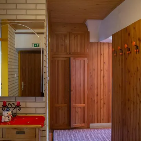 Apartma Pri Kajzarju Apartment