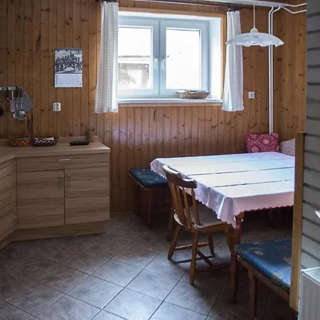 Apartma Pri Kajzarju Apartment